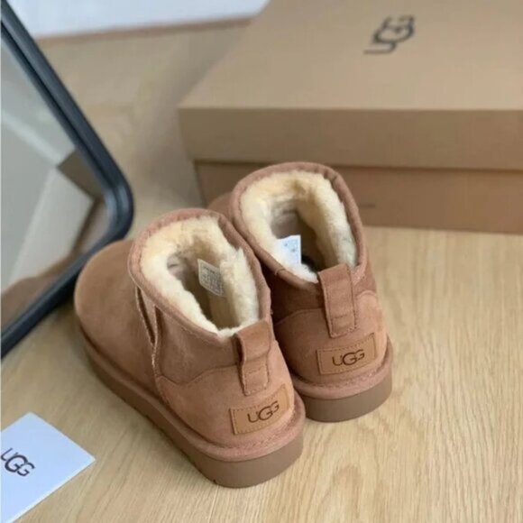 UGG Classic Ultra Mini Boots chestnut - Picture 8 of 10